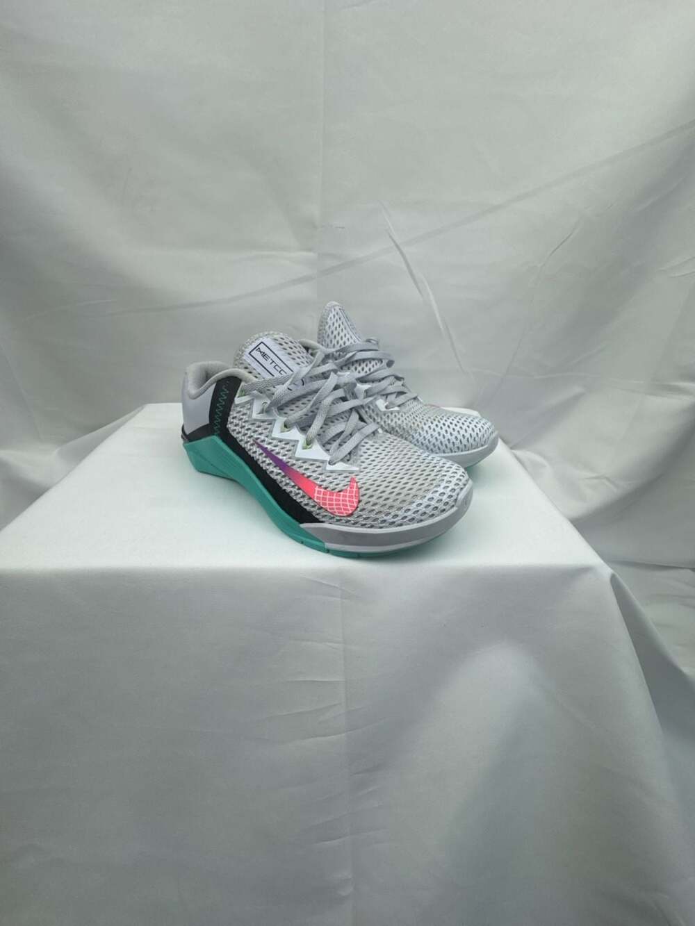 Nike Wmns Metcon 6 Training Shoes Football Grey Jade AT3160-020